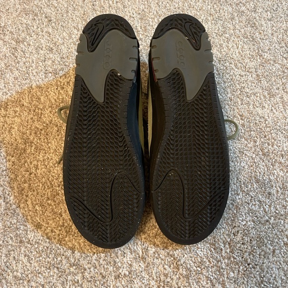 Nike Ishod Wair Green Sneakers Casual Athletic Design - Picture 4 of 7